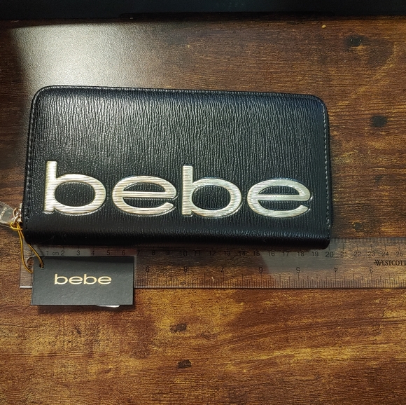 🍁NWT, Bebe Wallet, black and gold beautiful and cute wallet. 2 sides N zipper - Picture 13 of 14